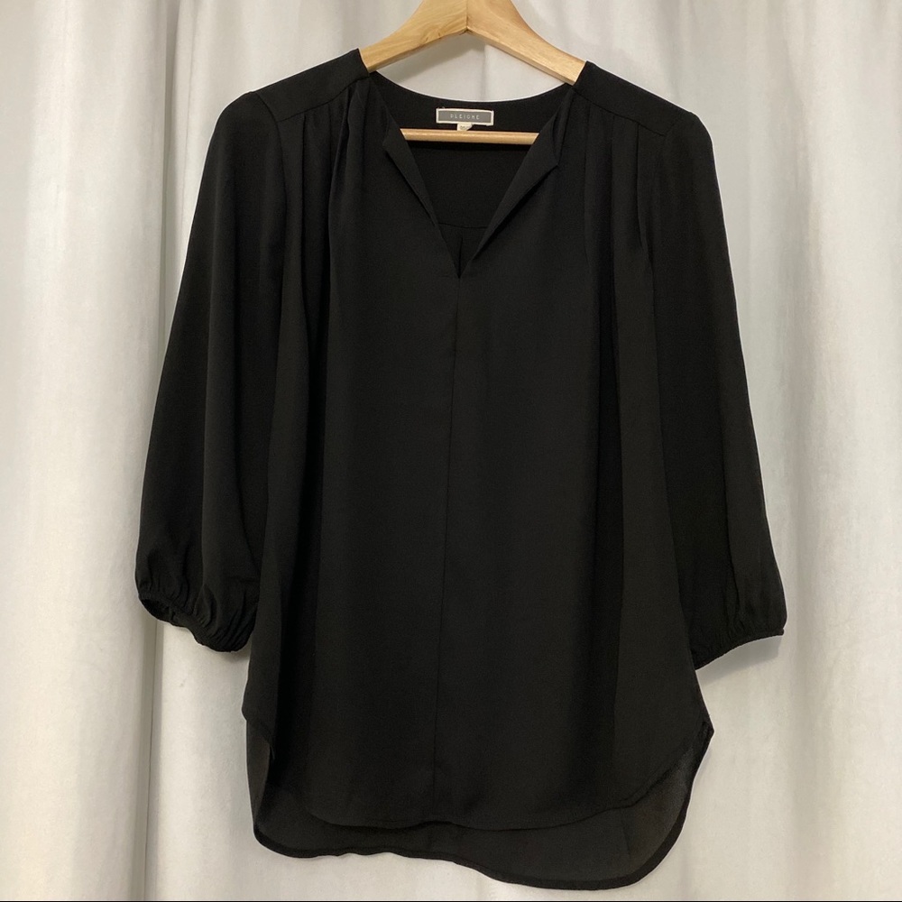 Black 3/4 sleeve blouse Pleione